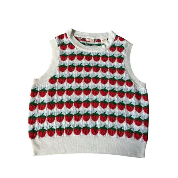 Levi’s STRAWBERRIES CLOUD DANCER sweater vest top size Medium Cream Red - Picture 3 of 7